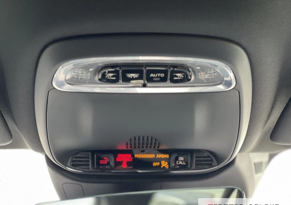 Volvo V60 cena 134900 przebieg: 120000, rok produkcji 2020 z Warszawa małe 631